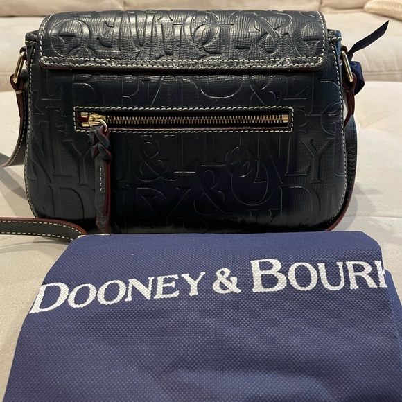 dooney and bourke retro embossed blue leather Safari crossbody Bag - Picture 4 of 13